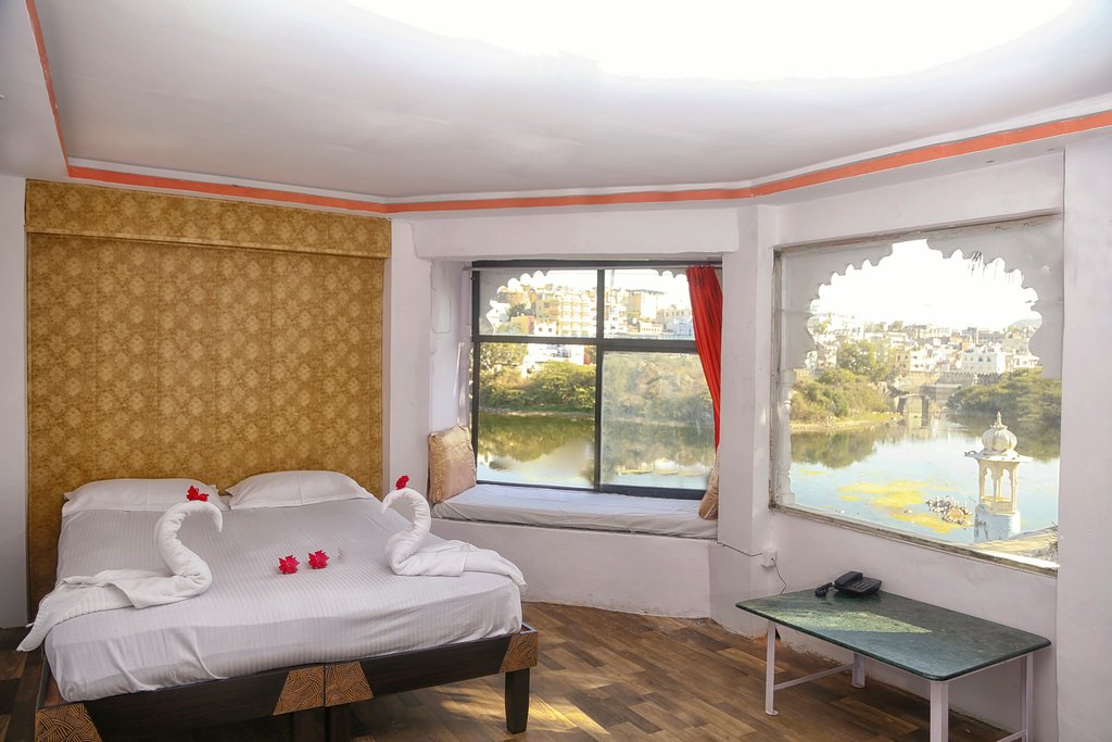 Best Hotel in Udaipur with Swimming Pool