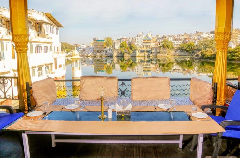 rooftop-restaurants-in-udaipur
